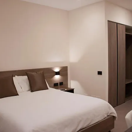 Augusto132 Couette-café 4*